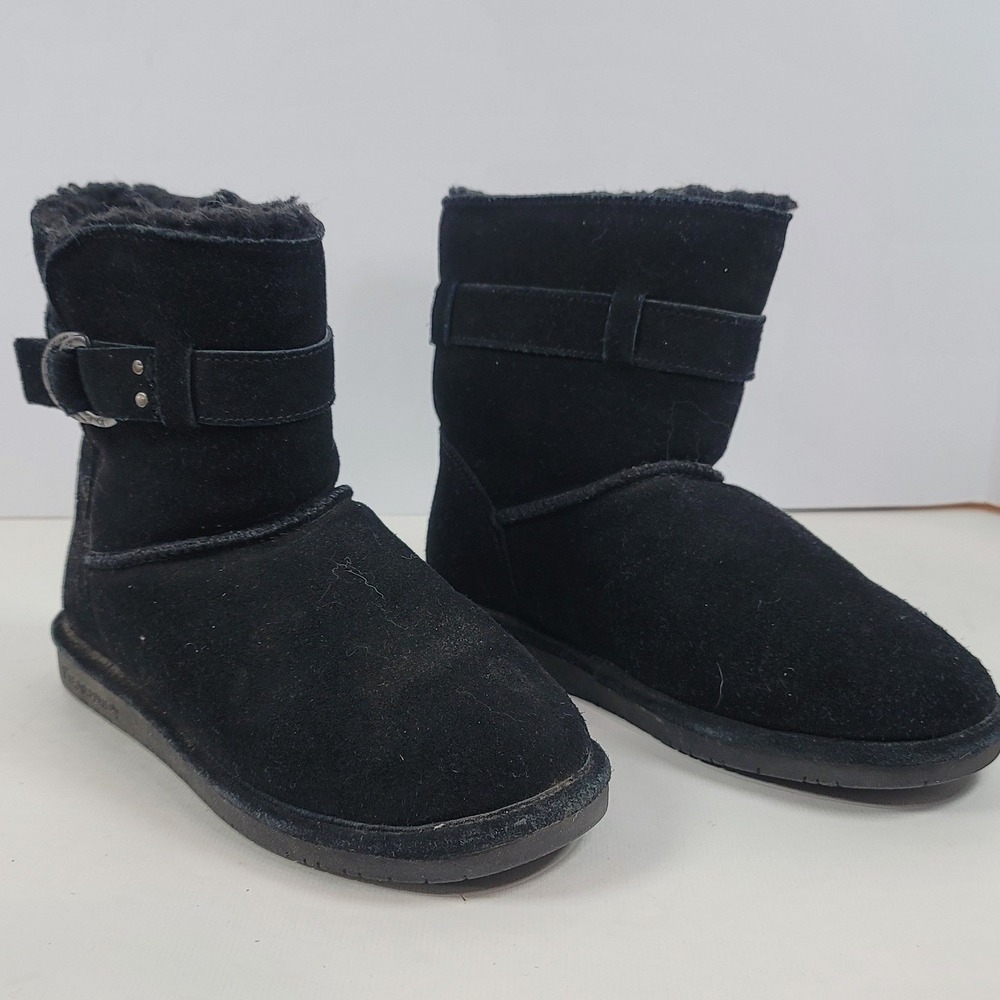 Bearpaw Womens Black Suede Mid Calf Boots Buckle Strap Sheepskin Lining Size 8